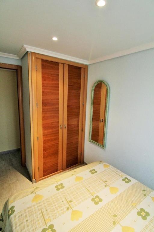 Apartamento Torre Yago, primera línea de playa para 6 personas Benidorm Exterior foto